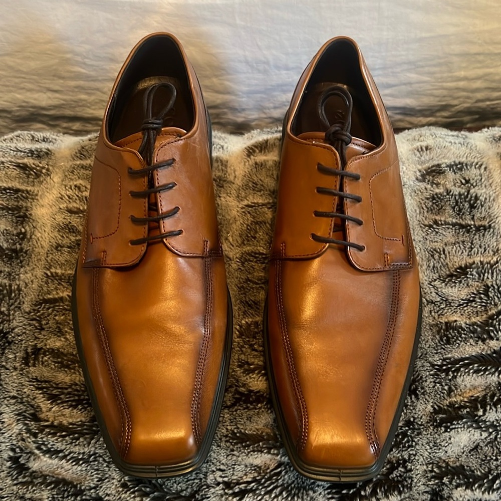 Ecco men’s brown dress shoes. Size 47 (US 13/13.5)
